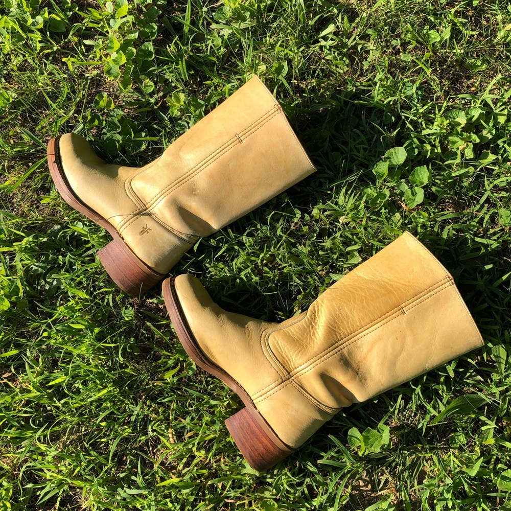 Frye Campus classic boot women size 9 yellow